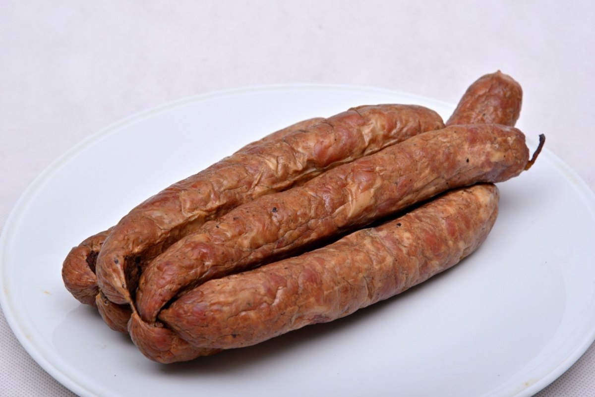 Kiełbasa kaczki wędzona około 1000g Kiełbasa kaczki wędzona około 1000g